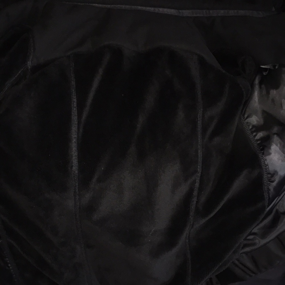 LULULEMON JACKET - Picture 7 of 8